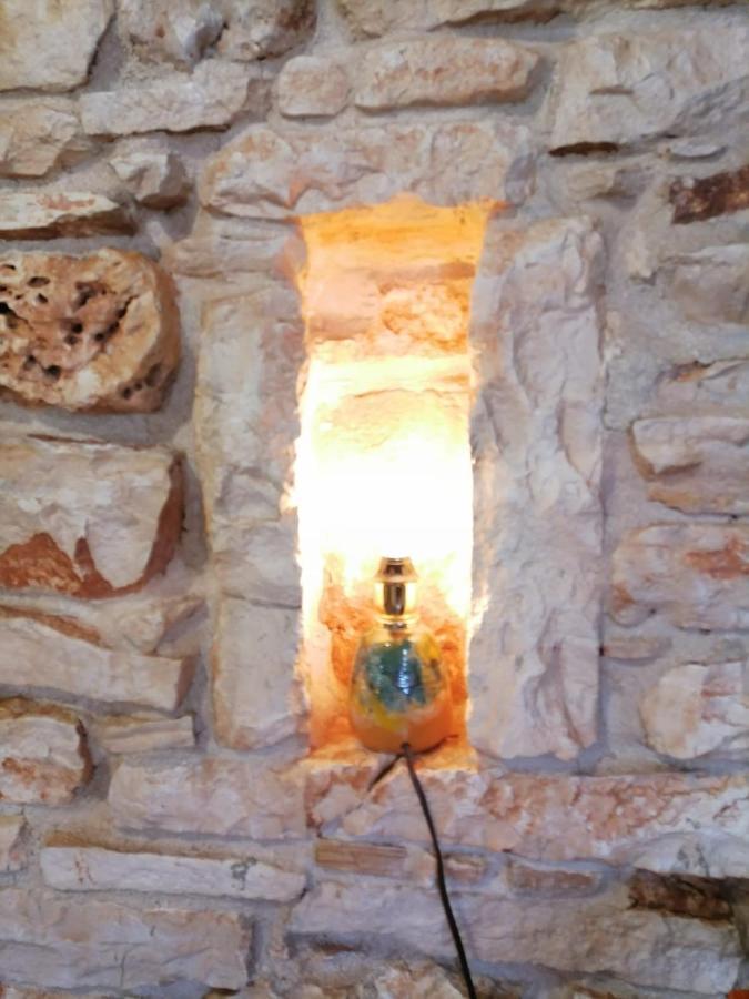 Mala Kuca Sa Velikim Grijanim Bazenom Antonio Villa Šišan Dış mekan fotoğraf